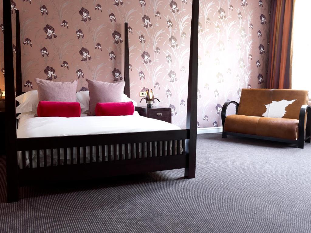 Cinnabar Hotel Хартфорд Экстерьер фото