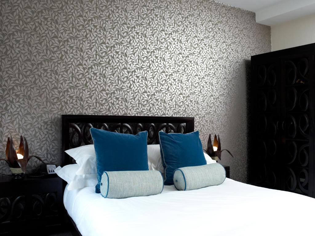 Cinnabar Hotel Хартфорд Экстерьер фото